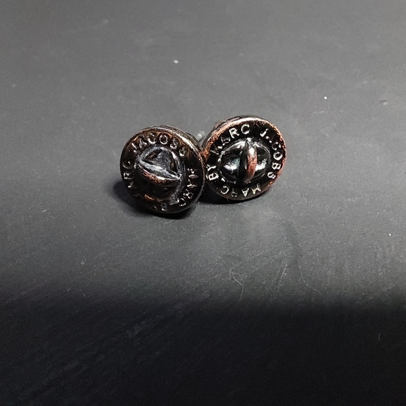 Marc Jacobs gun metal stud earrings - Picture 7 of 7